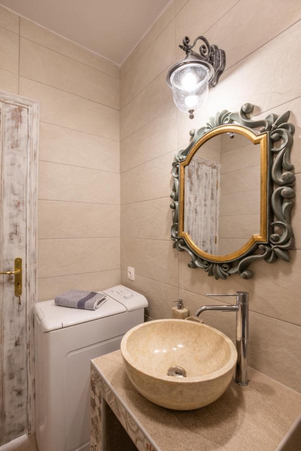 Appartamento Avla Luxury Hospitality Karpathos Esterno foto